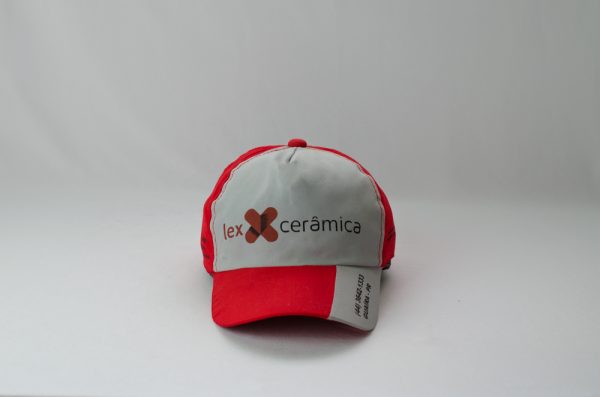 Boné em Microfibra com Estampa